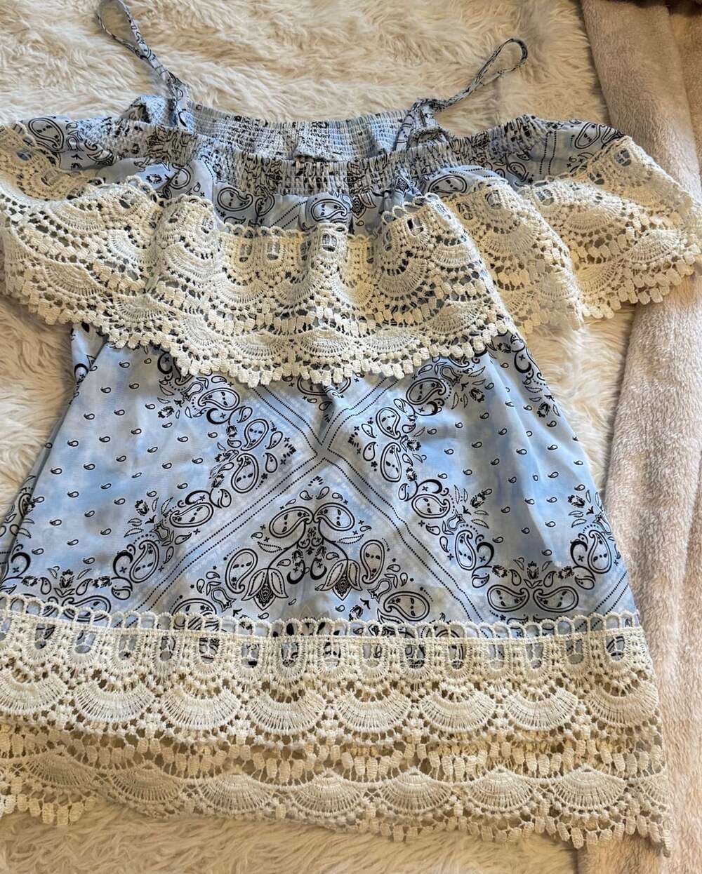 No Boundaries Bandana Print Off Shoulder Top Size XXL 19 Blue Lace